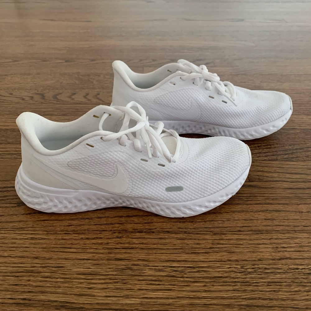 Nike women's running shoes- White, size 7.5